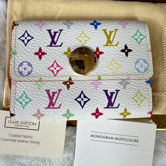 Louis Vuitton Small Wallet Card Coins Case
Porte Monnaie Cozy Multicolor - Picture 7 of 15